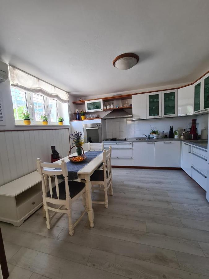 Apartmani Maretimo Primošten Eksteriør bilde